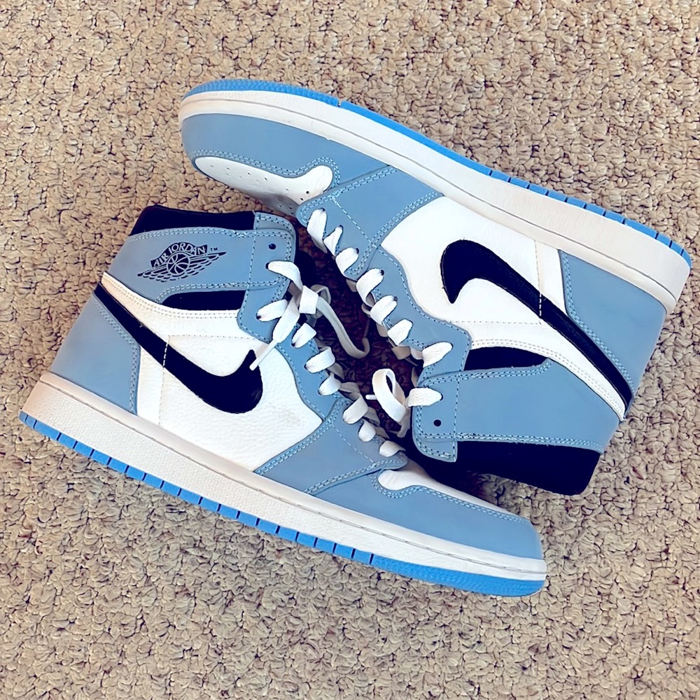 Mens Air Jordan 1 Retro High OG University Blue